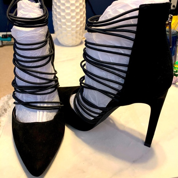 BCBGeneration Shoes - BCBG black pumps/stilettos